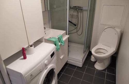 Tromso Apartment | Room with shared kitchen and bathroom nr 1