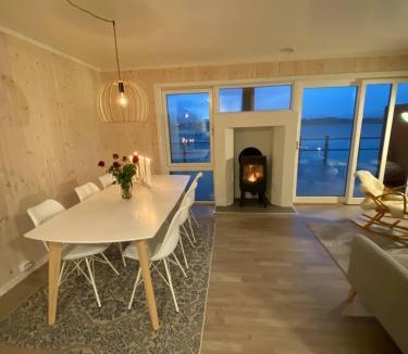 Vestvagøy House | Rorbu by Nappstraumen, Lofoten