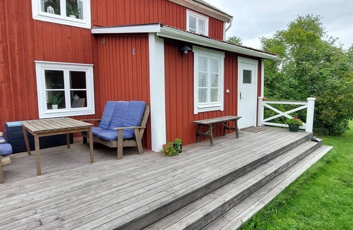 Flisby House | Rosen Skog in Småland: Cozy & Pet-Friendly