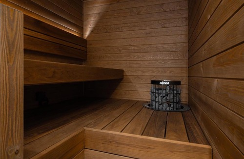 Rukatunturi Apartment | Ruka 2x SKIPASS included - Rinneköngäs Log Cabin with Sauna - Free Ski Bus at the Door