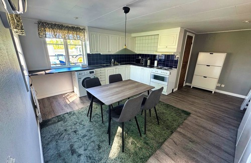 Skutskar House | Rural accommodation close to everything!