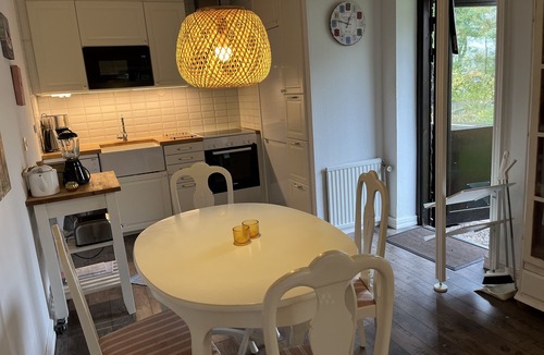 Kavlinge Municipality Apartment | Rural apartment in lovely environment by the saxorps lakes