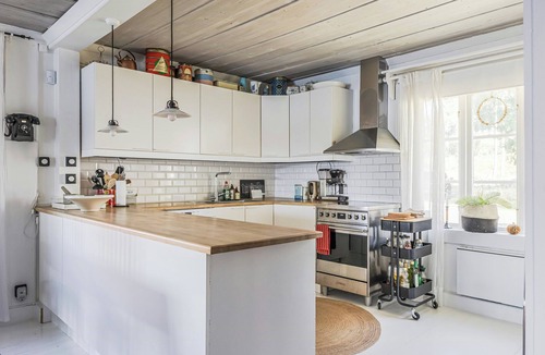 Nasviken House | Rural house with panoramic view over Lake Hansa