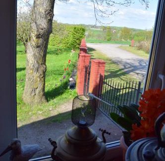 Lovestad Apartment | RUSTIC MAID´S ROOM