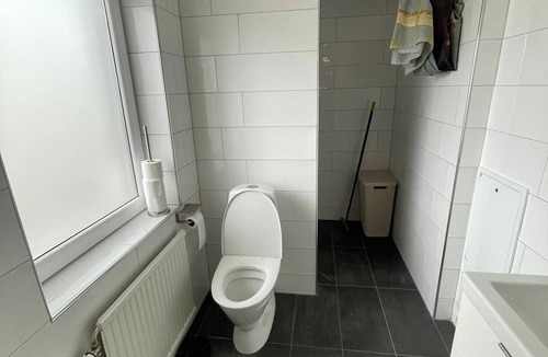 Tomelilla Apartment | Rymlig lägenhet i centrala Tomelilla – Österlens