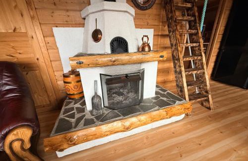 Flakstad Ski Chalet | Ryten View Retreat