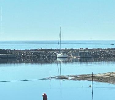 Osen Boat Rental | Sætervika Floating home