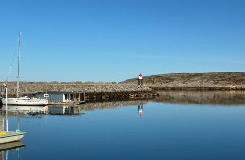 Osen Boat Rental | Sætervika Floating home