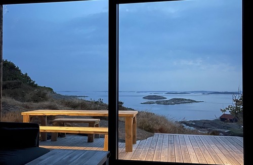 Hovas Cabin | Södra Göteborgs Skärgård Utanför Fönstret. Hundar Välkomna:)