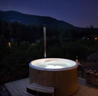 Kviteseid Resort | Saga Hytte 6p With Sauna Hot Tub Water View