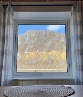 Torsken Apartment | Salt&Stone