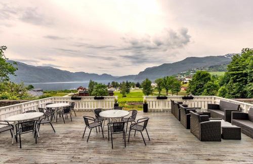 Saudasjøen Hotel | Sauda Fjordhotell