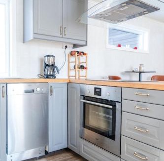 Lofsdalen House | Sauna | WiFi | Wood-burning stove | BBQ | Pets OK