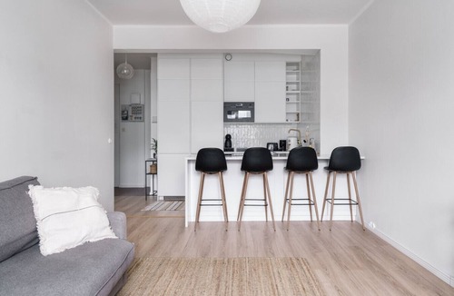 Kallio Apartment | Scandi Design Gem | Steps from Local Life