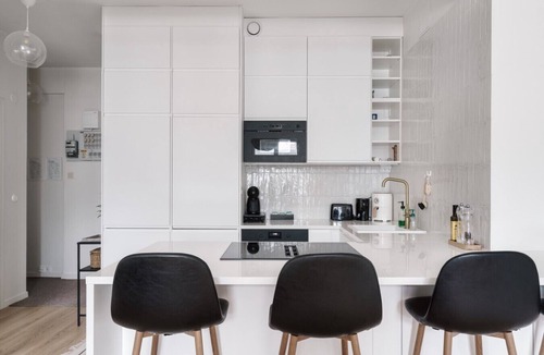 Kallio Apartment | Scandi Design Gem | Steps from Local Life