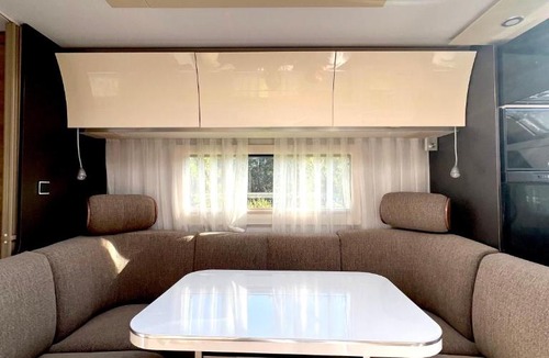 Skjervoy Other | Scandi Hotel on Wheels !The Peak of Your Dreams