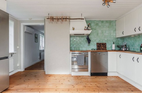 Axmar House | Scandi Style Retreat 3BR near Sea and Forest
