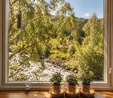 Dalsbygda Apartment | Scandinavian Apartment in Fjords