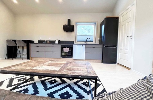 Sandefjord Apartment | Scandinavian modern, cosy apartment. Strategic location for travelers. Garden.