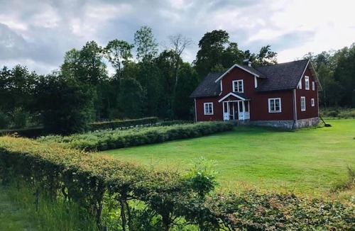 Tingsryd Ski Chalet | Scenic cottage in the Småland forest with proximity to a lake