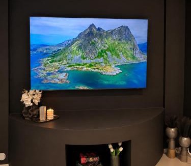 Stamsund Apartment | Scenic Lofoten Fjord View Apartment Aurora & Midnight Sun