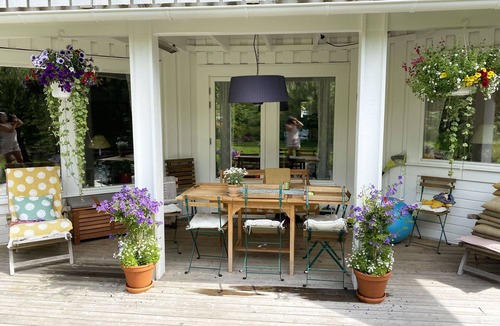 Vastra Frolunda Ski Chalet | SE08031