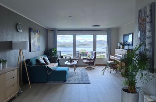Narvik Apartment | Sea-view apartment