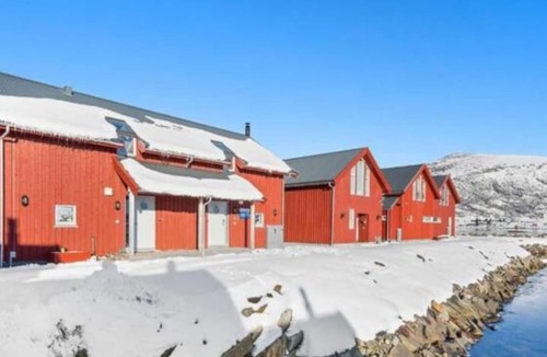 Vestvagøy Cabin | Seacabin in Lilleeid Marina