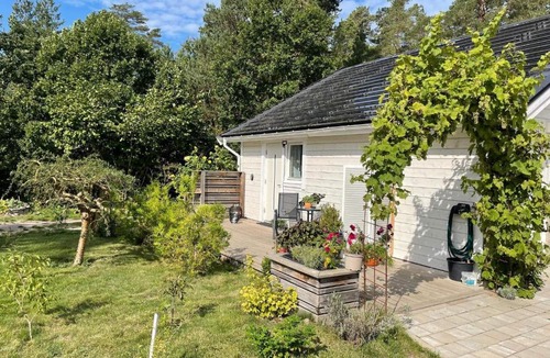 Storlinge House | Seaside Apartment Close to Borgholm