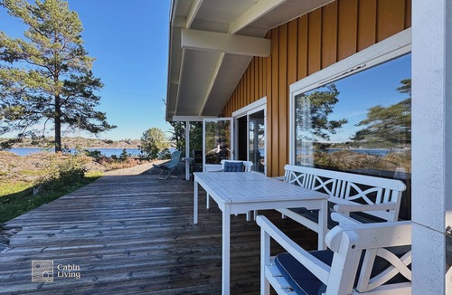Kragero Cabin | Seaside cabin with boat and beach in Kragerø