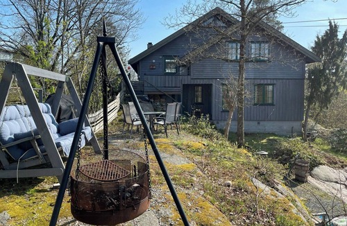 Tjome Municipality House | Seaside cabin with unique view and design