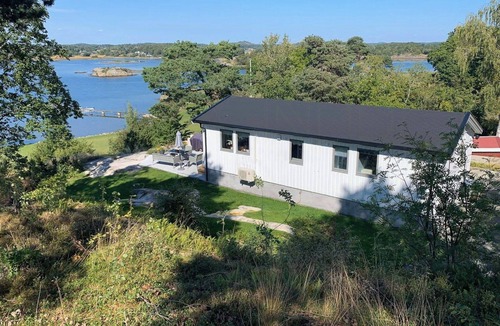 Larvik House | Seaside cabin with panoramic views of Viksfjord