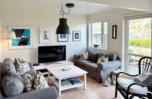 Hvaler Apartment | Seaside cabin with private beach and jetty Hvaler
