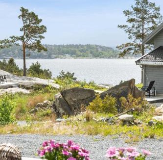 Risor House | Seaside Escape - 10 Min to Ocean