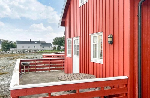 Beian House | Seaside Retreat with Boats & Fishing