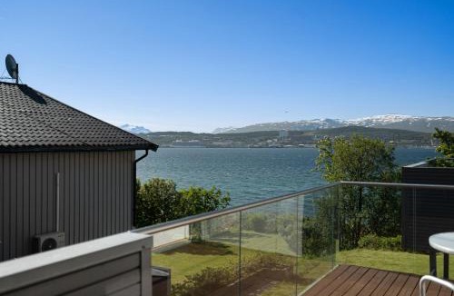 Tromso Apartment | Seaview studio w/terrace&parking