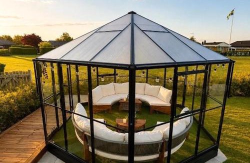 Gislov House | SeaVista Trelleborg Spa & Gaming - Happy Rentals