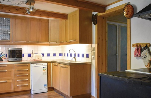 Fagelmara House | Secluded cottage on large plot in the forest.