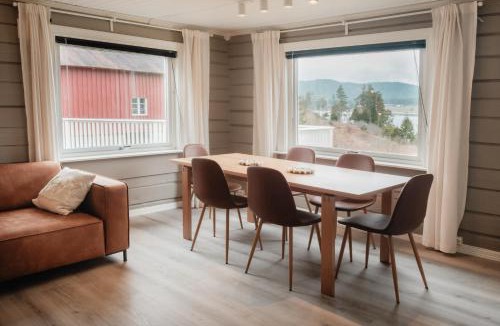 Drangedal House | Secluded Farm by Lake & River in Telemark