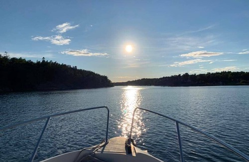 Skalsmara Cottage | Secluded gem on an island in the Stockholm archipelago, forest plot and private jetty,