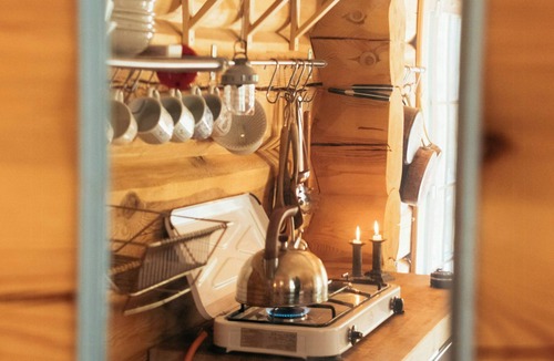 Stallarholmen House | Secluded island cabin with lake view