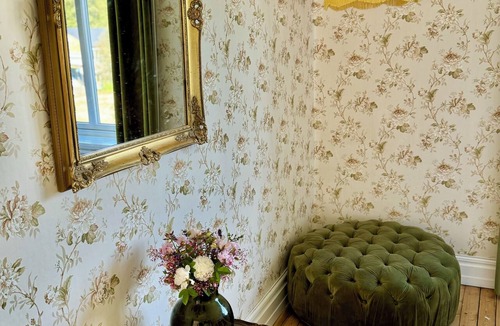 Landeryd House | Second-floor apartment with a boutique feel. Scenic location, 40 minutes from Ullared and Halmstad