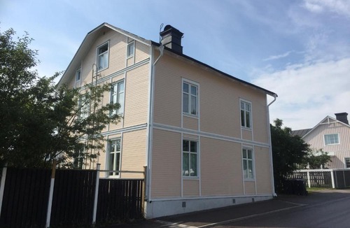 Harnosand Apartment | Sekelskifteslägenhet