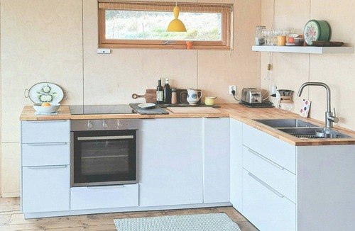 Hyllestad House | Self-built cabin with views over Leirvik