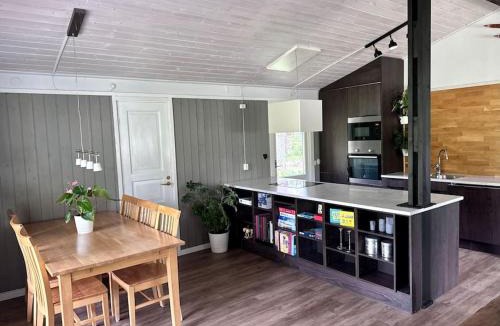 Salen House | Semester i Lindvallen med det extra