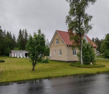 Blattnicksele Villa | Semesterhus AURORA
