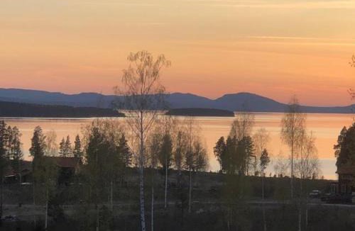 Tallberg Apartment | Semi-detached house with lakeview in Tällberg 6 beds