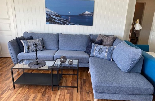 Hamn House | Senja Aurora & Midnight Sun Lodge