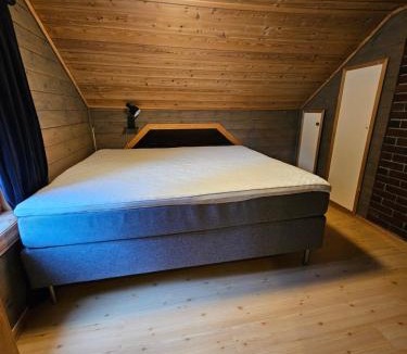 Lyngdal Apartment | Sentral enebolig i Lyngdal