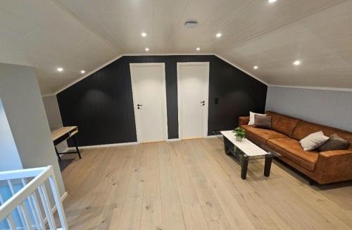 Leknes Apartment | Sentral og moderne base i Lofoten